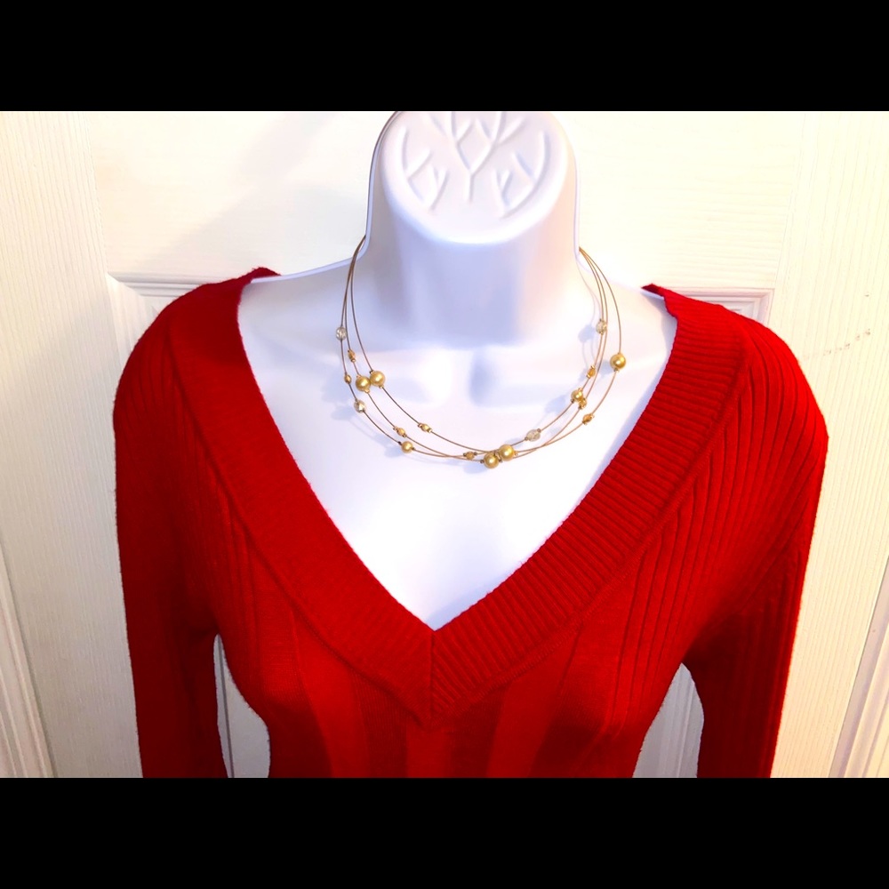 Deep Red V-Neck Pullover Sweater w/necklace